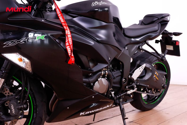Motorbike image 8