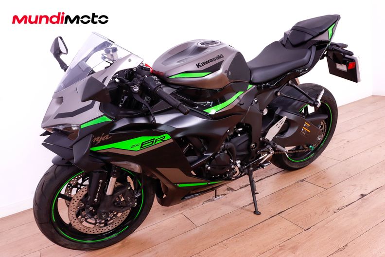 Motorbike image 7
