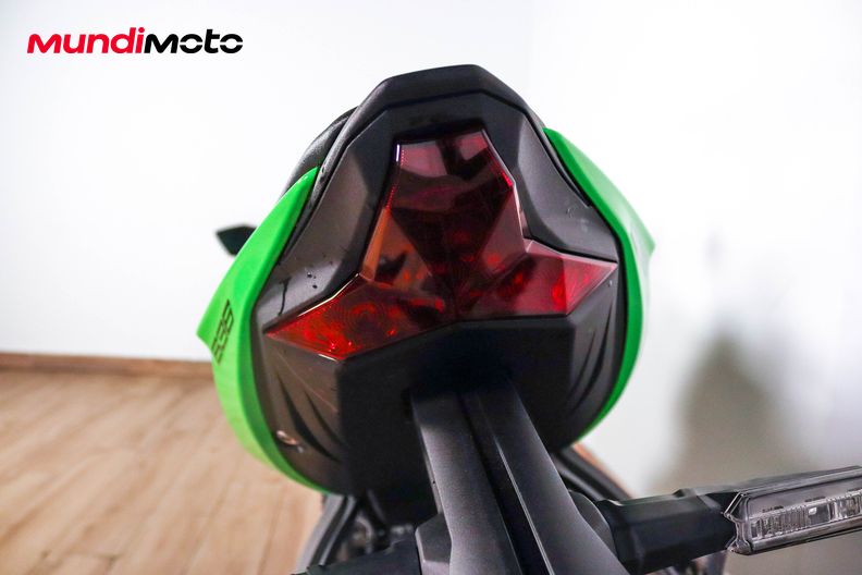 Motorbike image 9