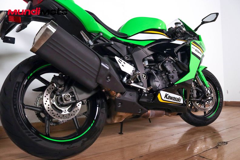 Motorbike image 3