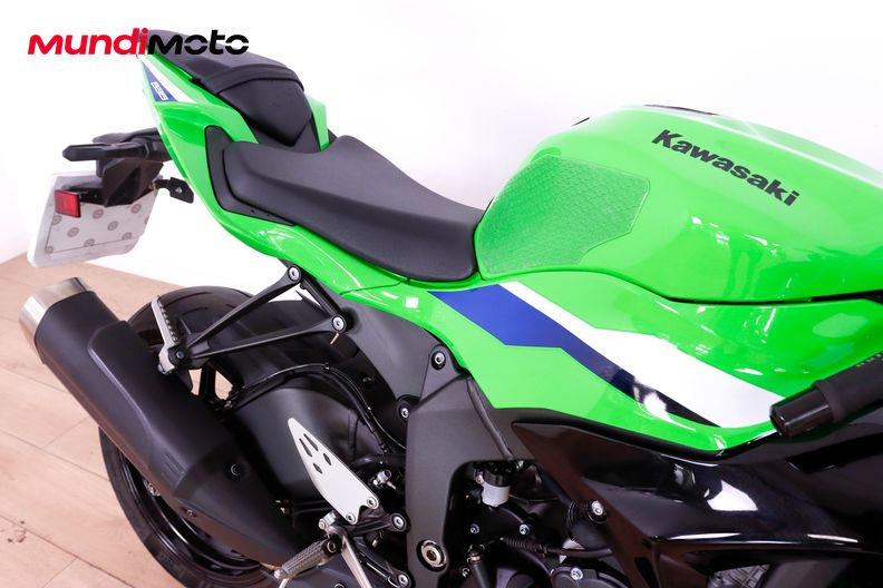Motorbike image 12