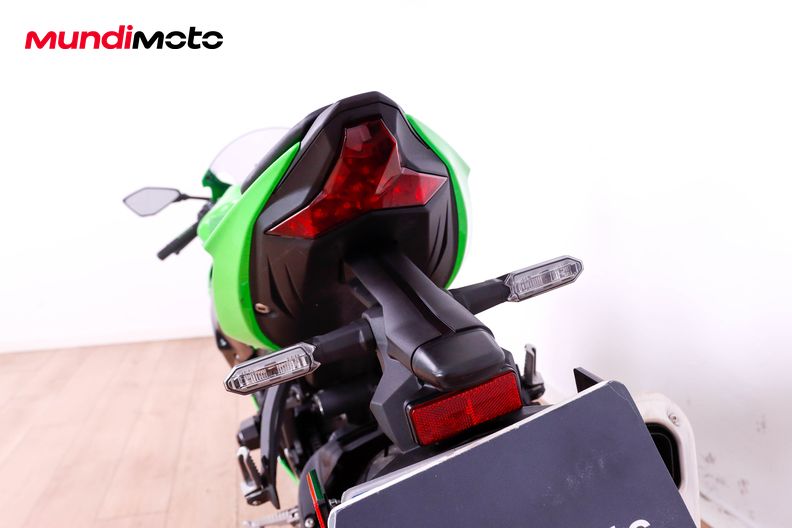 Motorbike image 9