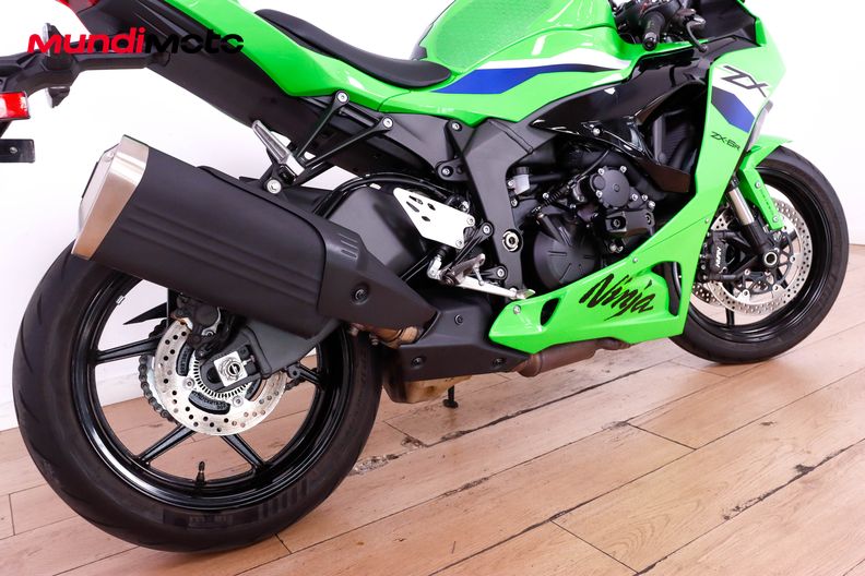 Motorbike image 3