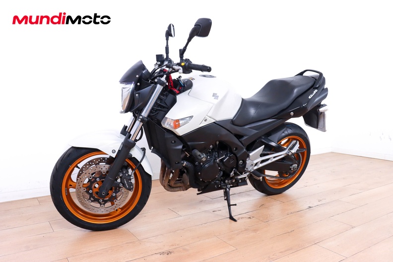 Motorbike image 7