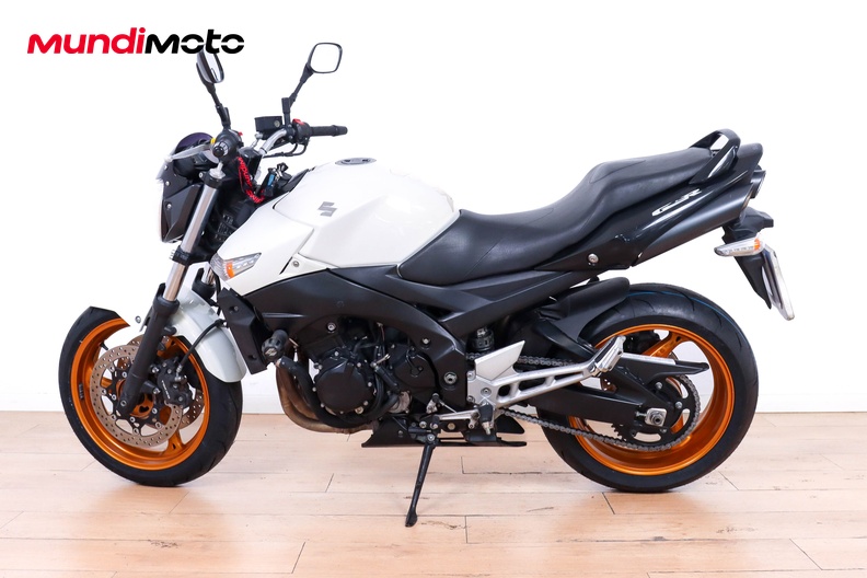Motorbike image 5