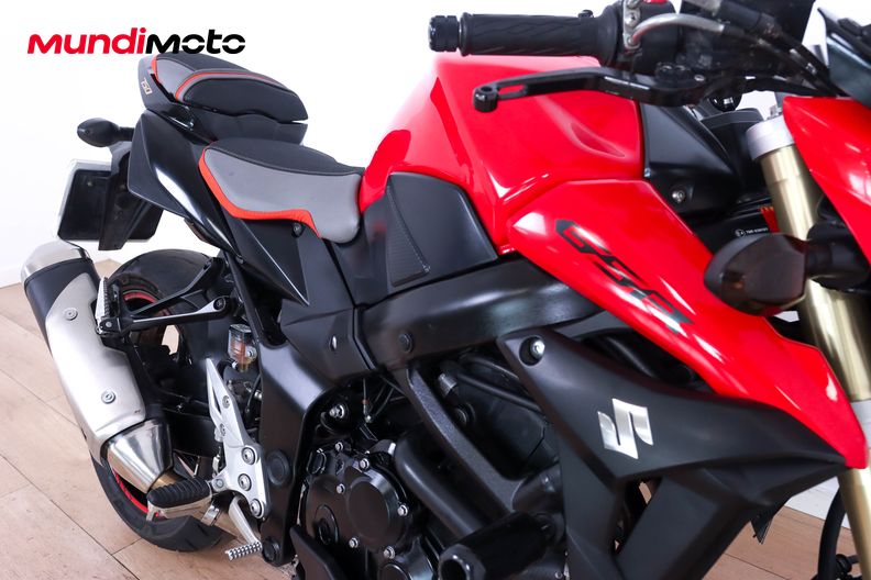 Motorbike image 13