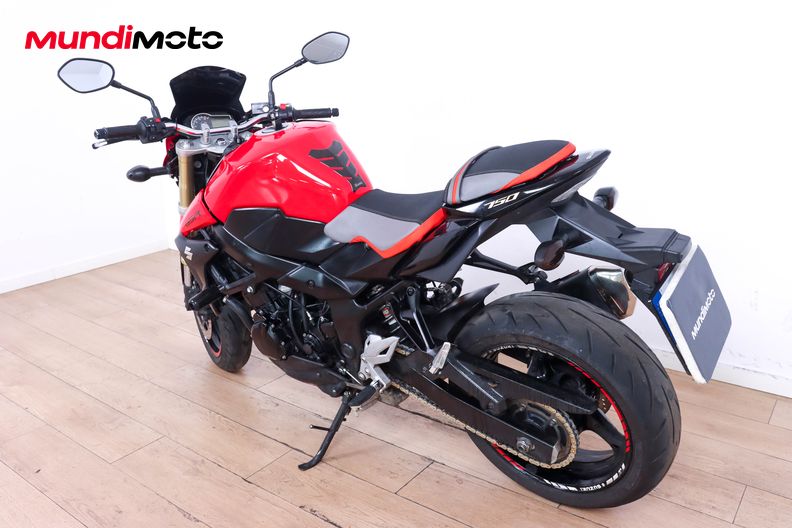 Motorbike image 6