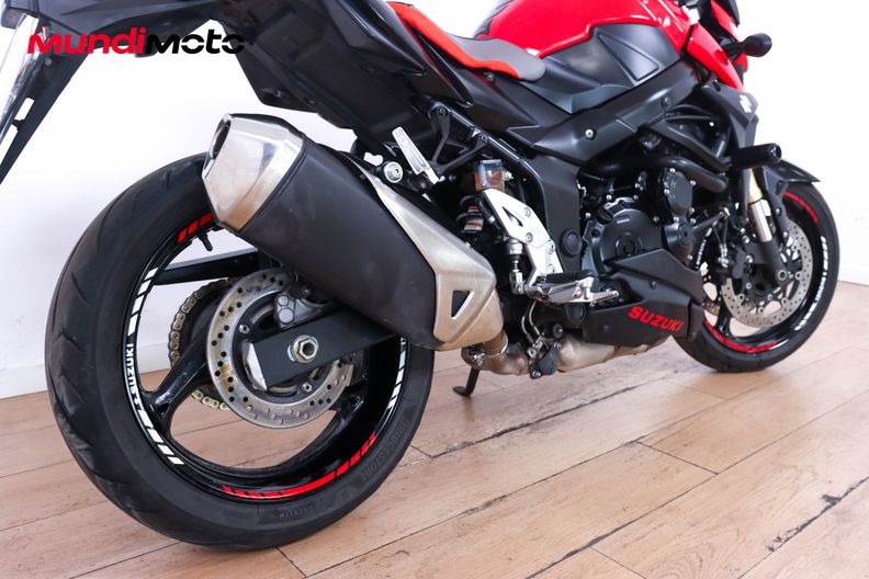 Motorbike image 3