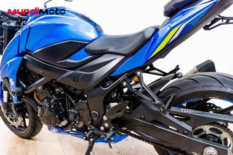 Motorbike image 8