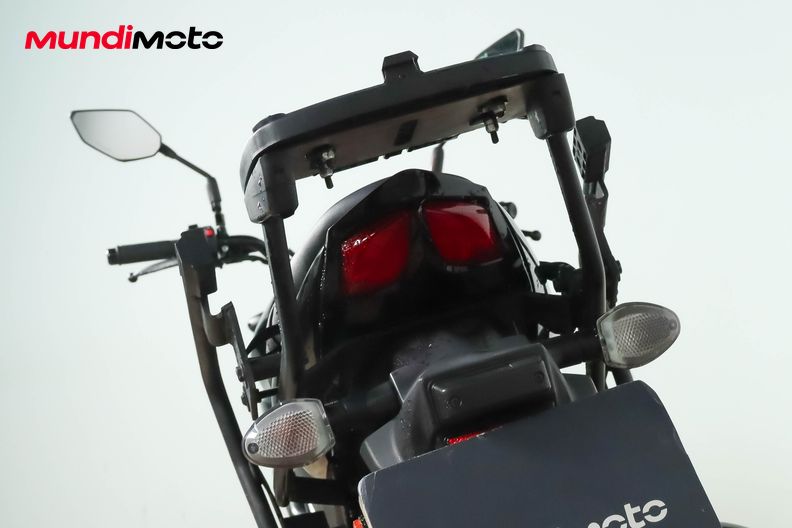 Motorbike image 9