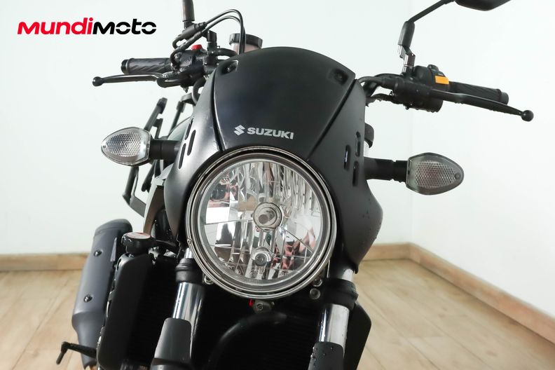 Motorbike image 4