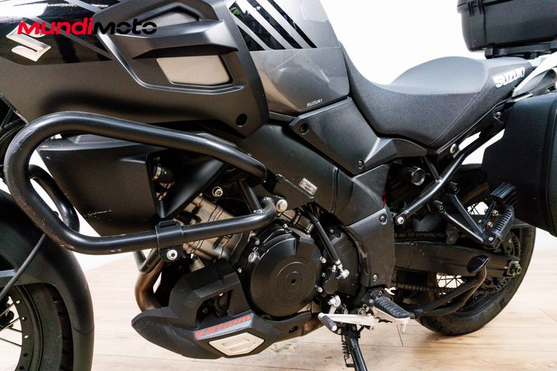 Motorbike image 9