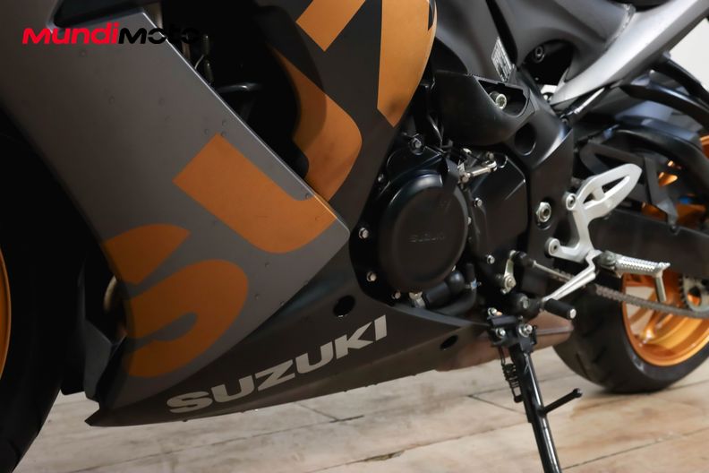 Motorbike image 8