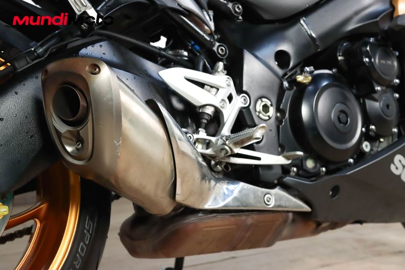 Motorbike image 3