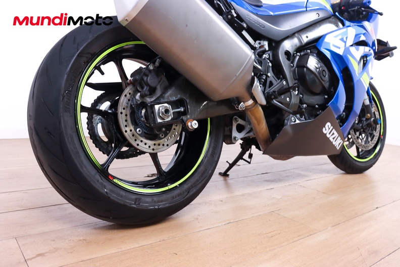 Motorbike image 3