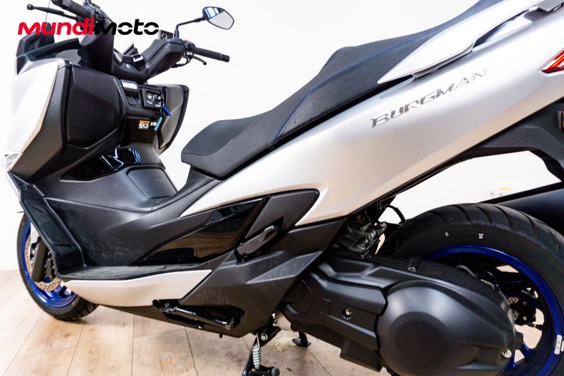 Motorbike image 8