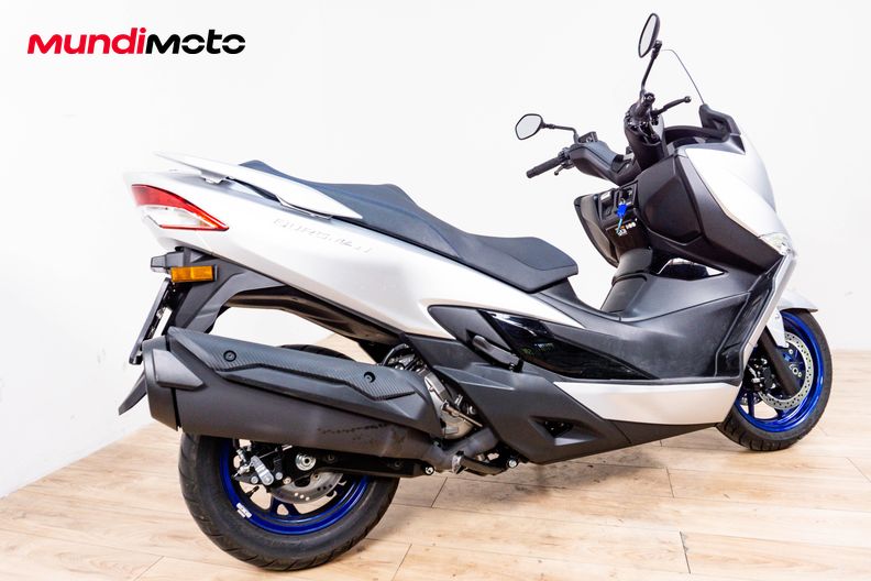 Motorbike image 2