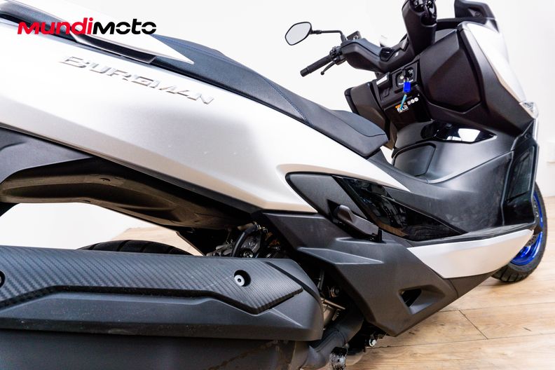Motorbike image 3