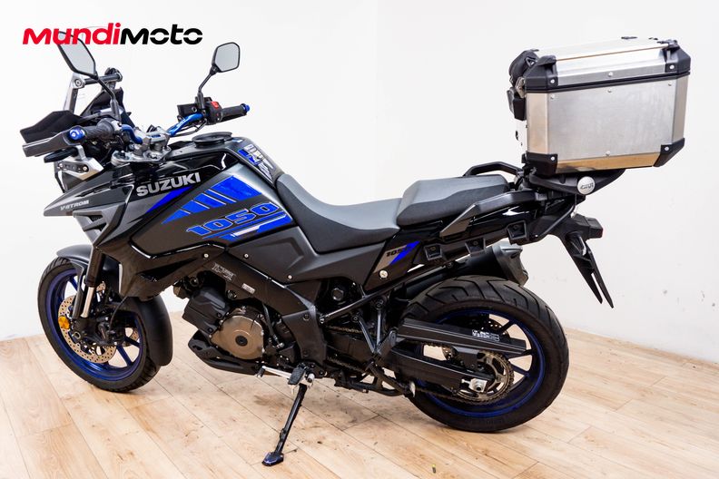 Motorbike image 7
