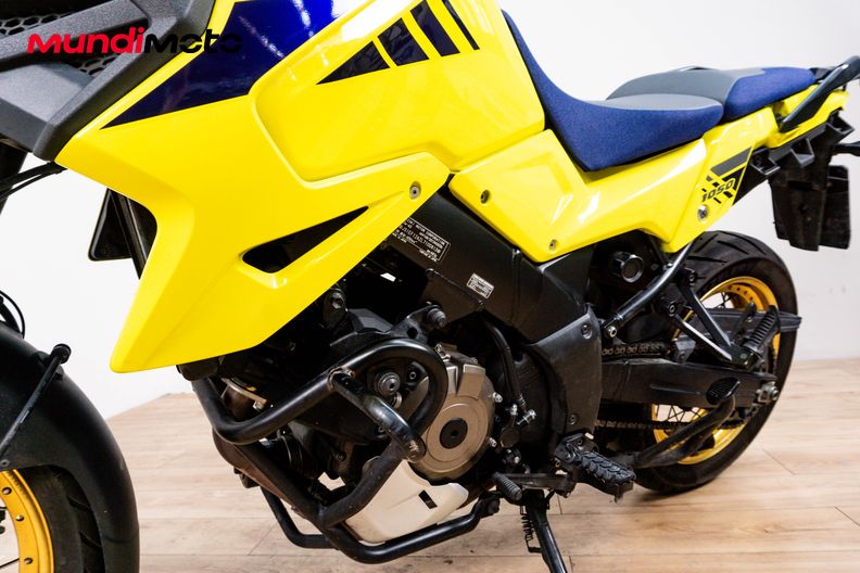Motorbike image 9