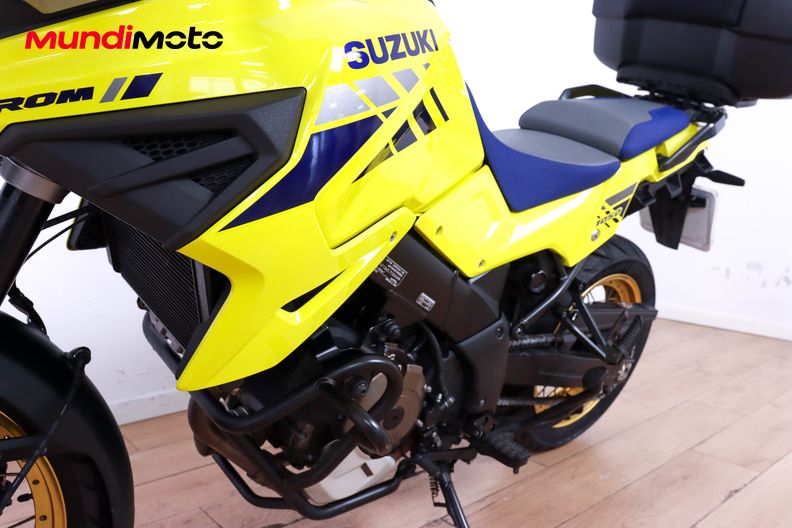 Motorbike image 8