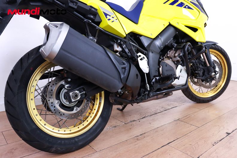 Motorbike image 3