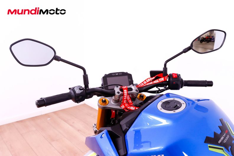 Motorbike image 10
