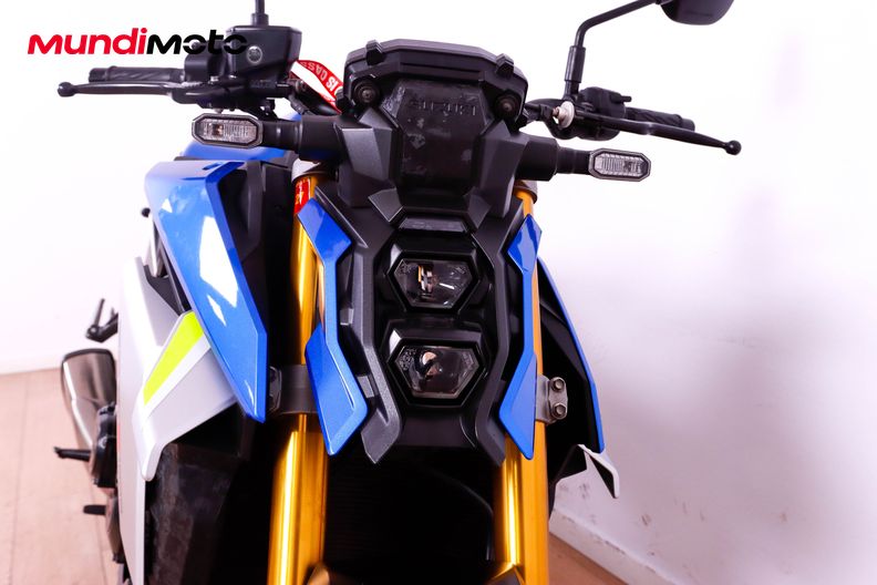 Motorbike image 4