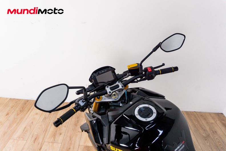 Motorbike image 10