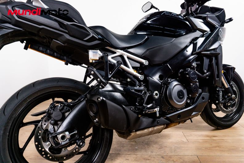 Motorbike image 3