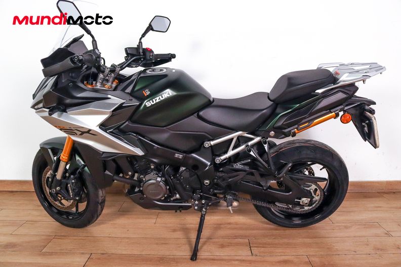 Motorbike image 5