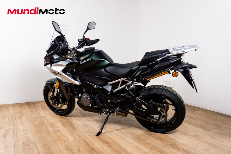 Motorbike image 7