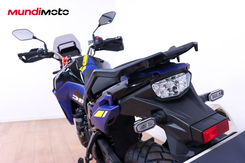 Motorbike image 9