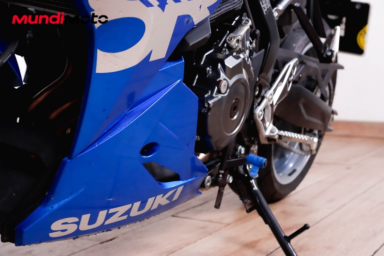 Motorbike image 8