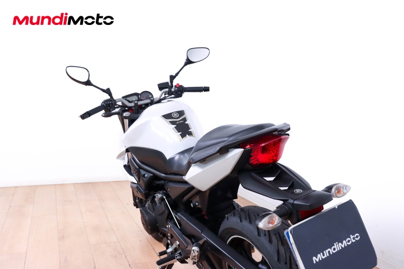 Motorbike image 9