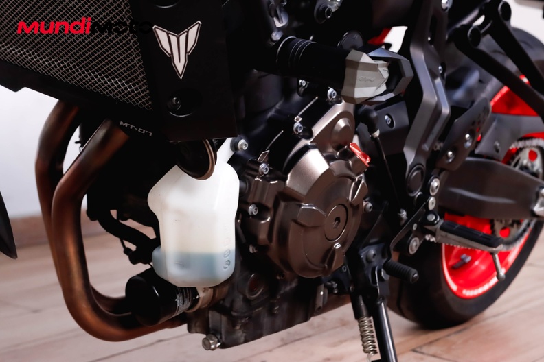 Motorbike image 8