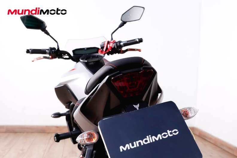Motorbike image 9