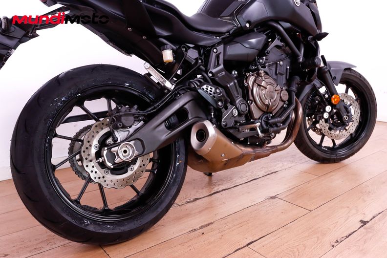 Motorbike image 3