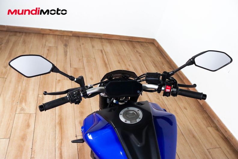 Motorbike image 10