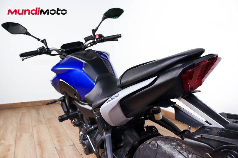 Motorbike image 9