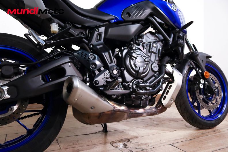 Motorbike image 3