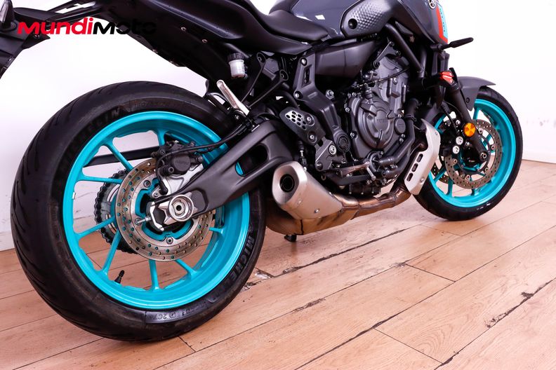 Motorbike image 3
