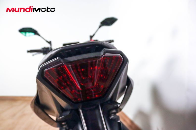 Motorbike image 9