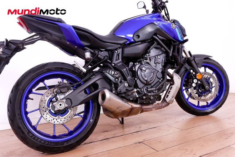 Motorbike image 3