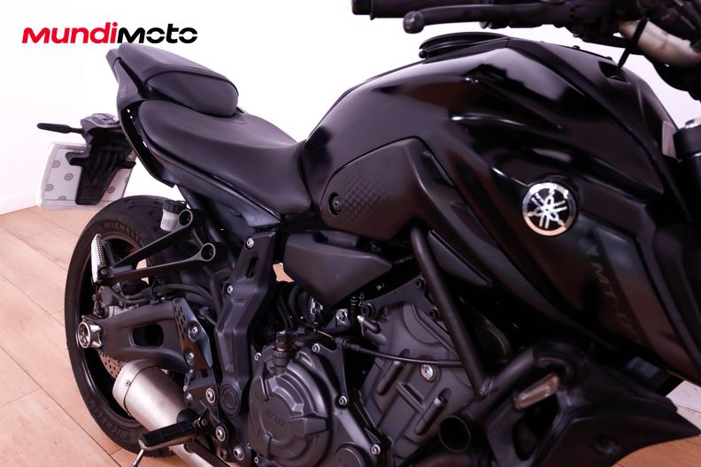 Motorbike image 13