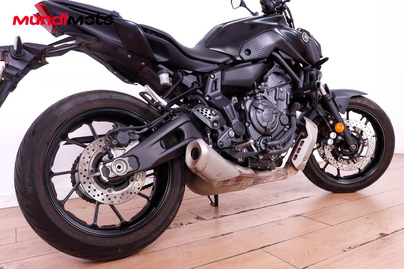 Motorbike image 3