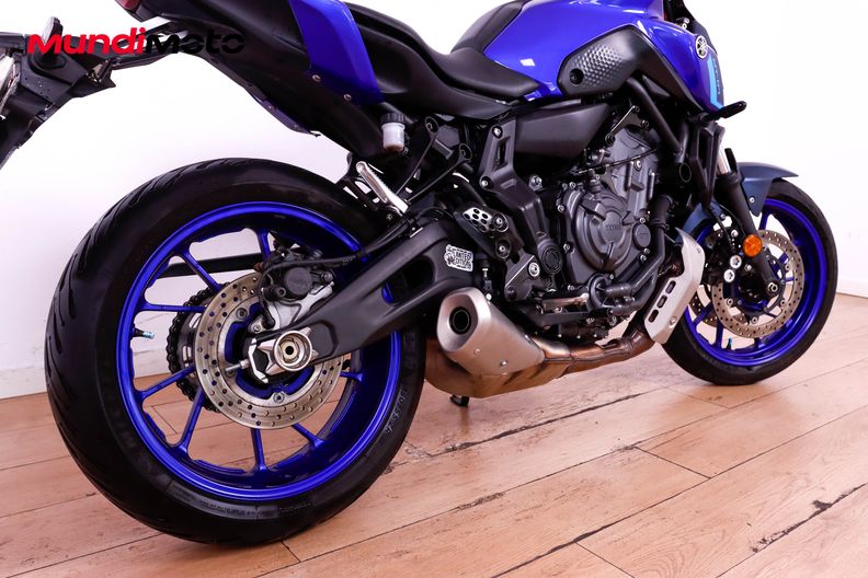 Motorbike image 3