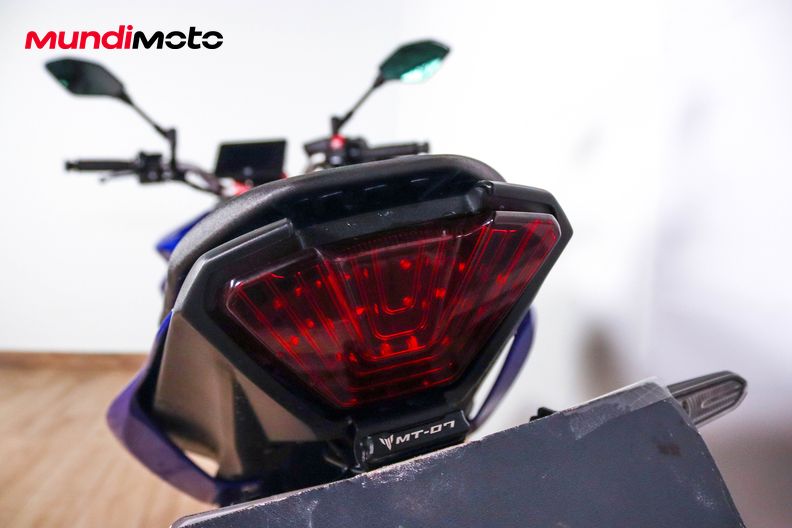Motorbike image 9