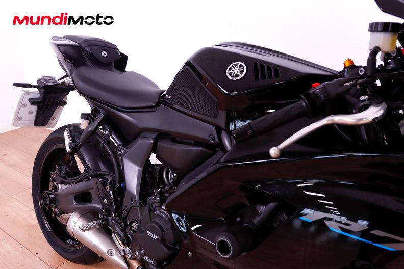 Motorbike image 13