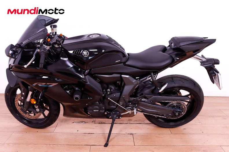 Motorbike image 5